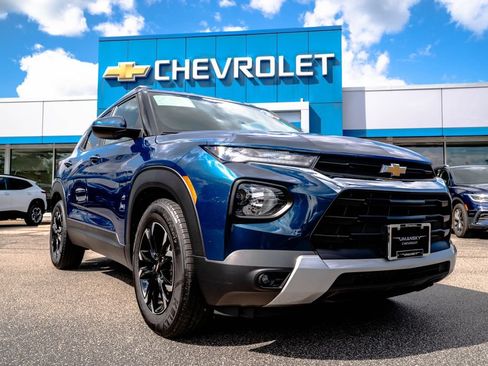 Certified 2021 Chevrolet TrailBlazer LT w/ Convenience Package FWD image 1