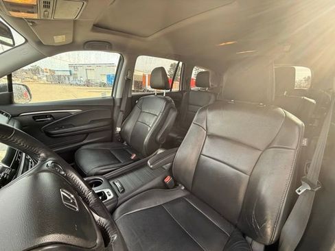Used 2017 Honda Pilot EX-L image 9
