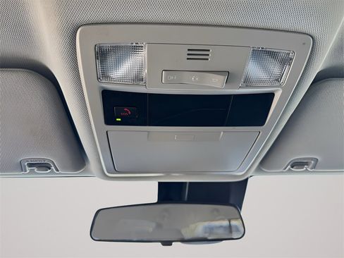 Used 2022 Toyota Tacoma SR image 32