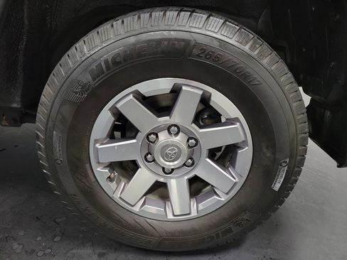 Used 2014 Toyota FJ Cruiser 4WD w/ Upgrade Package image 10