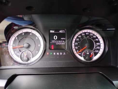 Used 2018 RAM 1500 Express image 39