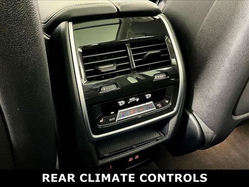 Used 2024 BMW X7 xDrive40i AWD/4WD image 10