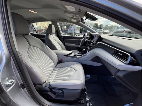 Used 2023 Toyota Camry SE image 35