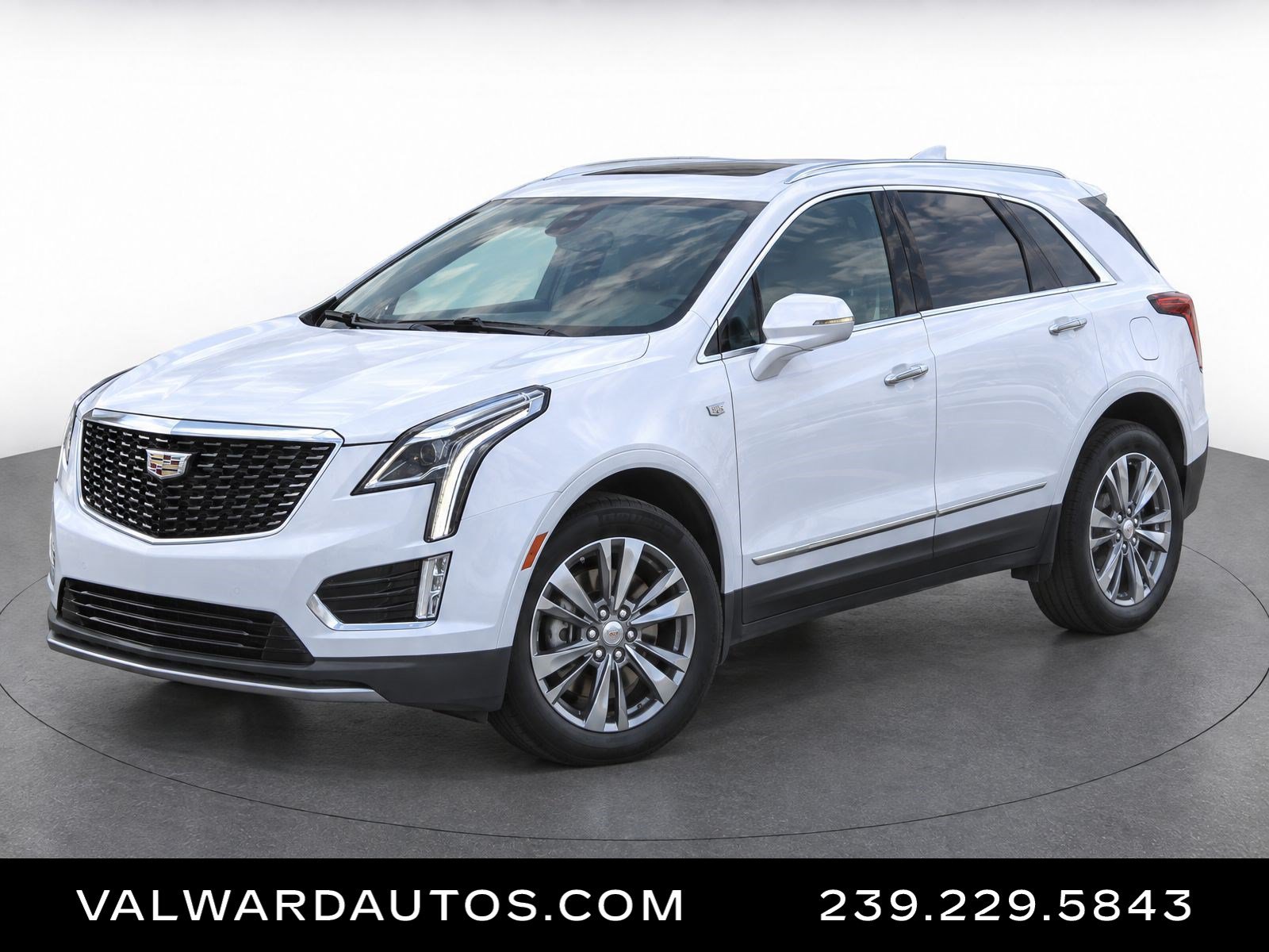 Used 2024 Cadillac XT5 Premium Luxury FWD image 1
