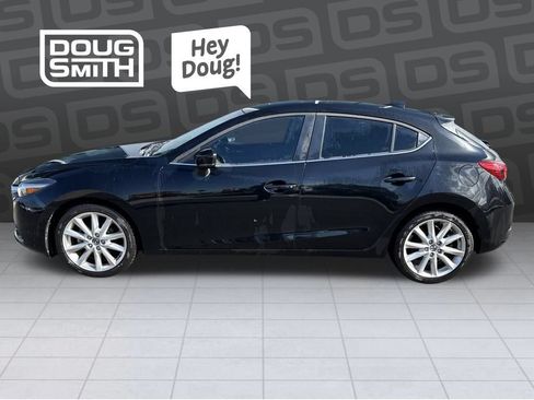 Used 2017 MAZDA MAZDA3 Grand Touring w/ Premium Equipment Package FWD image 2