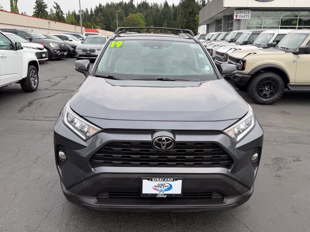 Used 2019 Toyota RAV4 XLE Premium w/ Cold Weather Package AWD/4WD image 5