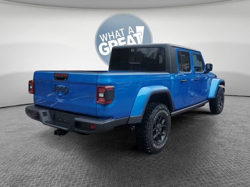 Used 2026 Jeep Gladiator Sport AWD/4WD image 3