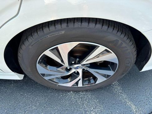 Used 2023 Subaru Legacy Premium AWD/4WD image 7