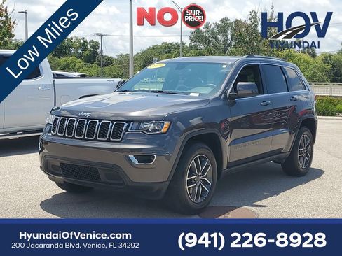 Used 2019 Jeep Grand Cherokee Laredo w/ Laredo X Package RWD image 4