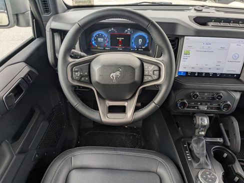 New 2025 Ford Bronco Big Bend w/ Black Diamond Package AWD/4WD image 17
