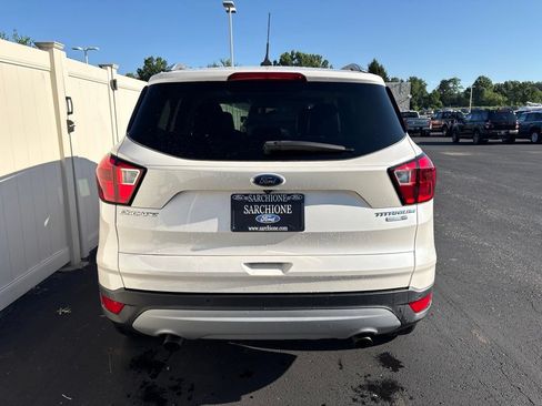 Used 2019 Ford Escape Titanium AWD/4WD image 4