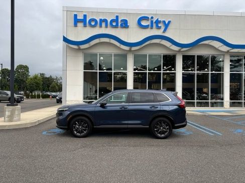 Used 2026 Honda CR-V EX-L image 2