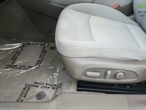 Used 2018 Chevrolet Malibu LT w/ Driver Confidence Package FWD image 35