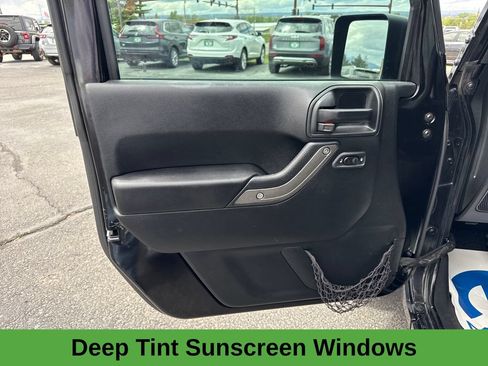 Used 2018 Jeep Wrangler Unlimited Sport S AWD/4WD image 12