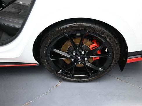 Used 2024 Hyundai Elantra N FWD image 25