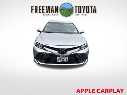 Used 2018 Toyota Camry LE FWD image 3