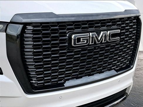 Used 2023 GMC Yukon Denali Ultimate AWD/4WD image 20