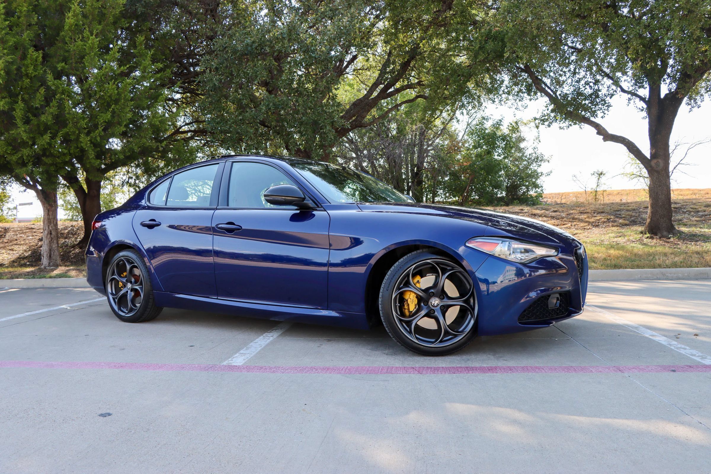 Used 2019 Alfa Romeo Giulia w/ Nero Edizione RWD image 1