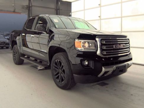 Used 2018 GMC Canyon SLT w/ Driver Alert Package AWD/4WD image 4