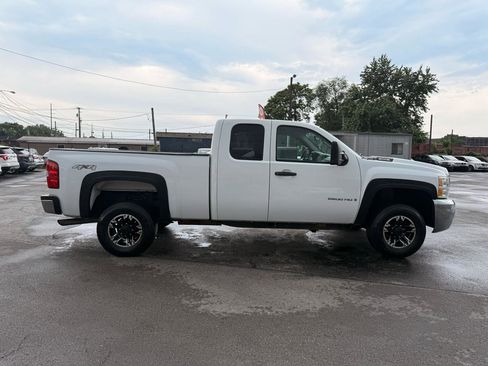 Used 2008 Chevrolet Silverado 2500 W/T AWD/4WD image 8
