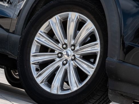 Used 2020 Ford Explorer Limited w/ Class III Trailer Tow Package image 10