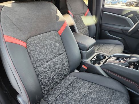 Used 2023 Chevrolet Colorado Z71 w/ Z71 Convenience Package 2 image 12