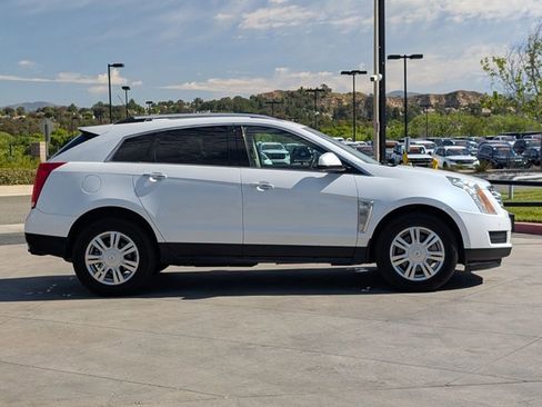 Used 2013 Cadillac SRX Luxury w/ Driver Awareness Package FWD image 4