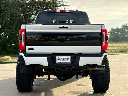 Used 2024 Ford F350 Platinum w/ Tremor Off-Road Package AWD/4WD image 7