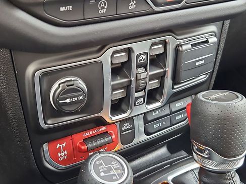 New 2026 Jeep Gladiator Mojave image 26