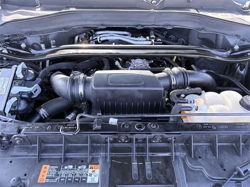 Used 2022 Ford Explorer Platinum w/ Equipment Group 601A image 15
