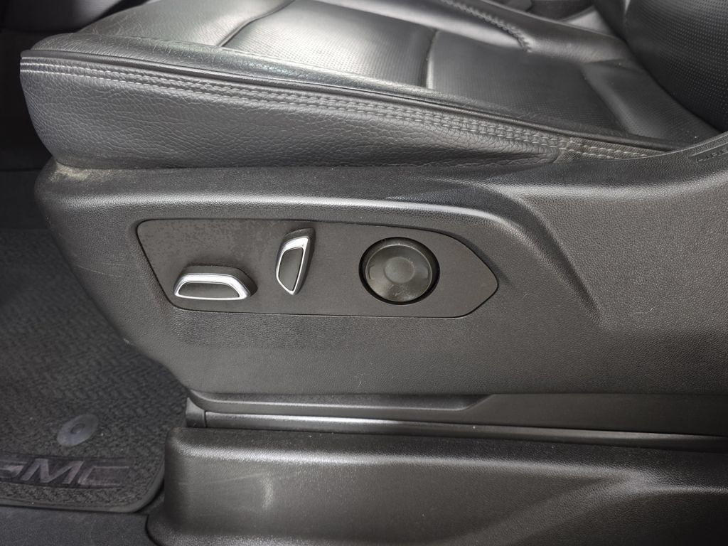 Used 2022 GMC Yukon Denali AWD/4WD image 20