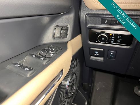 Used 2024 Ford Expedition Limited w/ Excursion Package AWD/4WD image 15