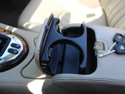 Used 2005 Jaguar XK8 XK8 2dr Convertible image 28