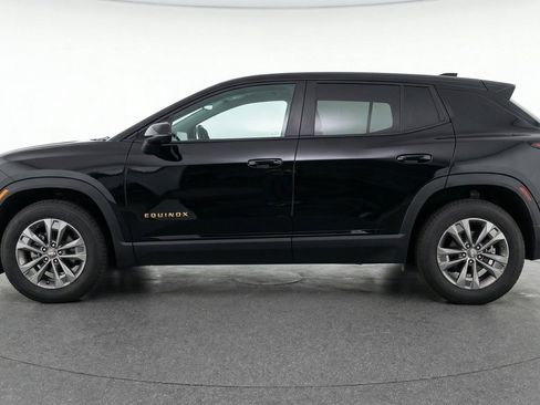 Used 2025 Chevrolet Equinox LT FWD image 5