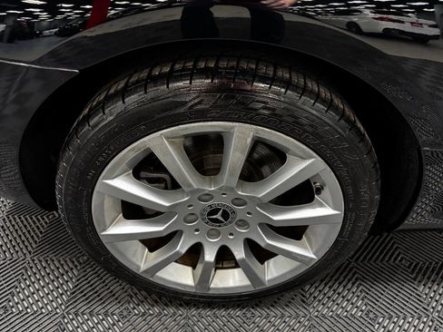 Used 2019 Mercedes-Benz SLC 300 w/ Premium Package image 29