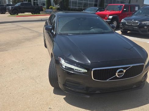 Used 2018 Volvo S90 T5 Momentum w/ Protection Package AWD/4WD image 1