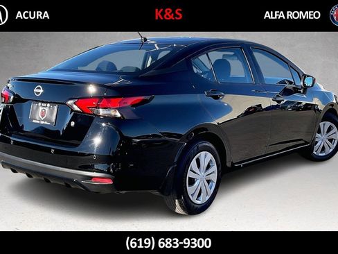 Used 2025 Nissan Versa S w/ Trunk Package image 32