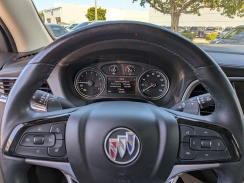Used 2023 Buick Enclave Essence FWD image 27