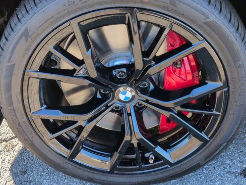 Used 2023 BMW 540i w/ M Sport Package image 13