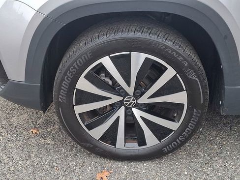 Certified 2022 Volkswagen Taos SE image 27