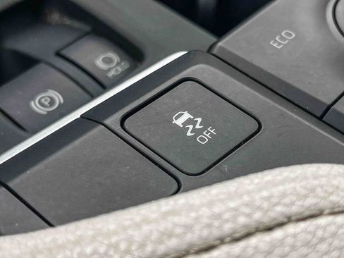 Used 2024 Toyota Grand Highlander XLE image 36