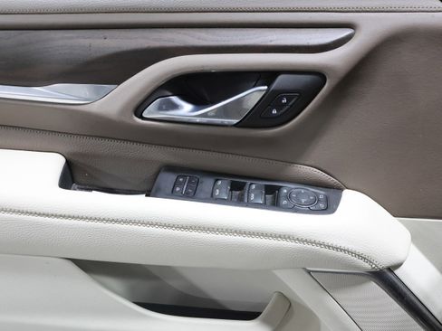 Used 2021 GMC Yukon XL Denali image 12