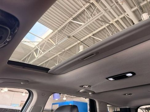 Used 2020 Hyundai Palisade SEL w/ Premium Package AWD/4WD image 10