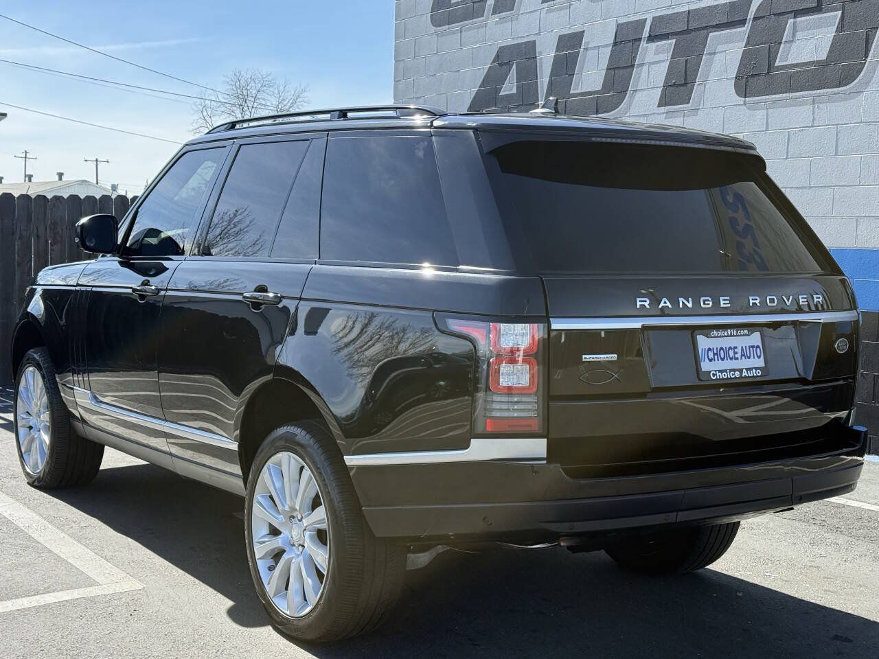 Used 2016 Land Rover Range Rover Supercharged AWD/4WD image 4