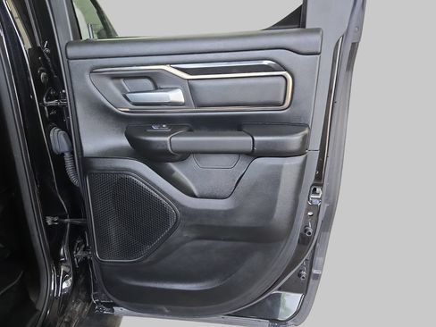 Used 2020 RAM 1500 Sport w/ Leather & Sound Group AWD/4WD image 14