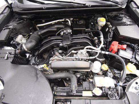 Used 2025 Subaru Outback Premium AWD/4WD image 28