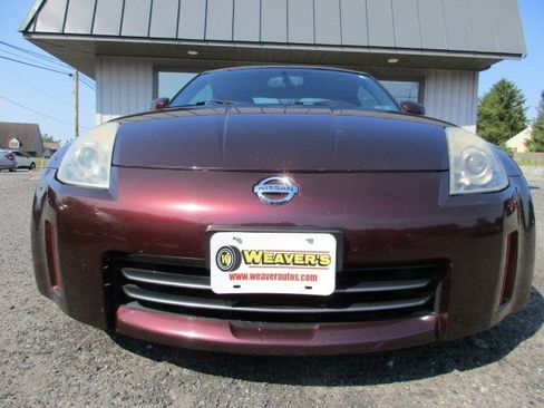 Used 2006 Nissan 350Z Enthusiast w/ (N93) Cargo Convenience Pkg RWD image 3