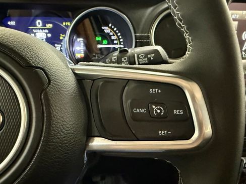 Used 2023 Jeep Wrangler Unlimited Sahara AWD/4WD image 22