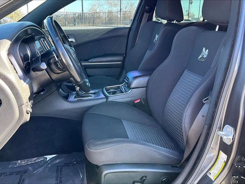 Used 2019 Dodge Charger Scat Pack image 7