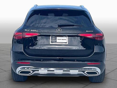 Used 2025 Mercedes-Benz GLC 350e 4MATIC w/ Driver Assistance Package image 5
